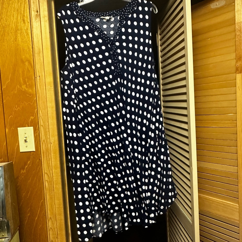 1 XL Navy polka dot dress